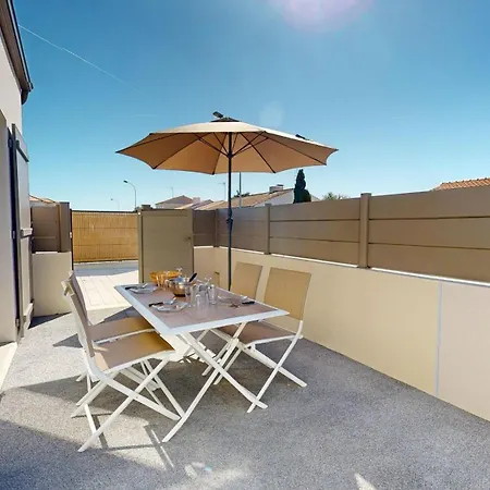 La Petite Vague Saint Gilles Croix de vie