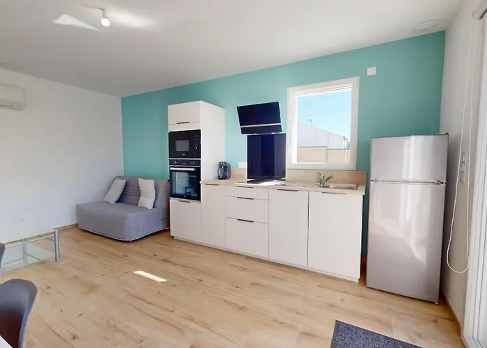 La Petite Vague Saint Gilles Croix de vie