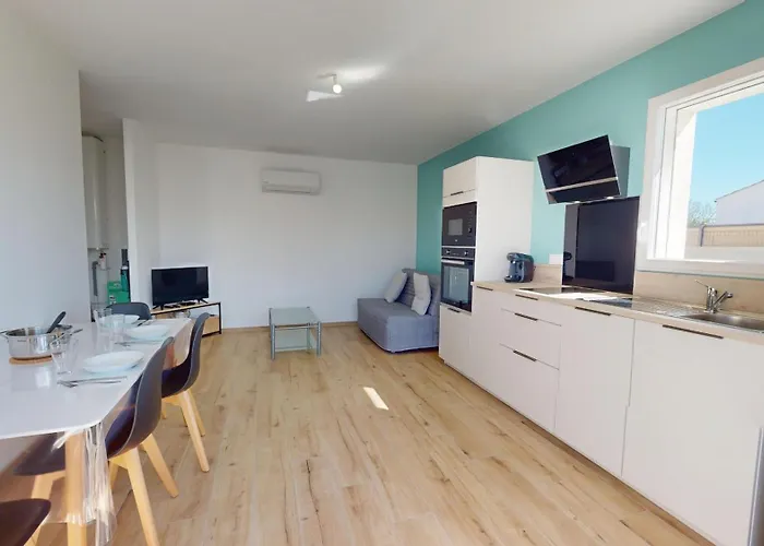 La Petite Vague Nyaraló