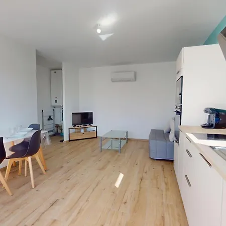 Holiday home La Petite Vague *