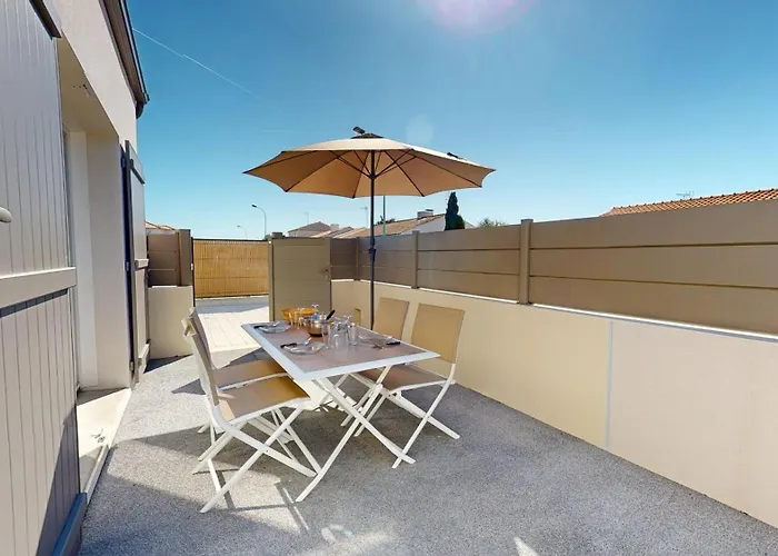 La Petite Vague 생 질 크루아 드 비